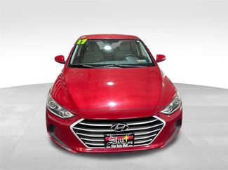 Used 2017 Hyundai Elantra SE FWD video 2