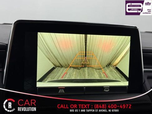 Used 2024 GMC Yukon XL SLT AWD/4WD image 27