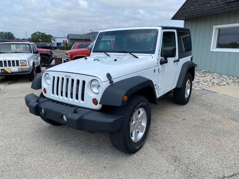Used 2012 Jeep Wrangler Sport AWD/4WD image 2