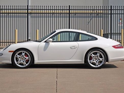 Used 2006 Porsche 911 Carrera S RWD image 4