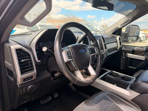 Used 2019 Ford F250 Lariat w/ Lariat Value Package AWD/4WD image 17