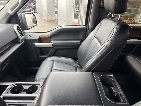 Certified 2019 Ford F150 Lariat w/ Trailer Tow Package image 30