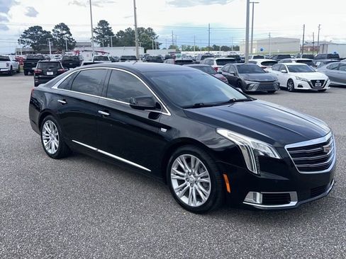 Used 2018 Cadillac XTS Luxury AWD/4WD image 6