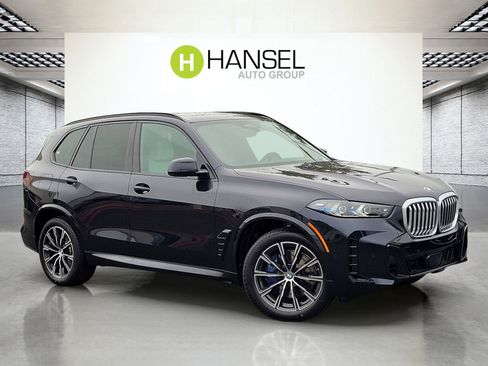 New 2026 BMW X5 xDrive40i w/ M Sport Package AWD/4WD image 1