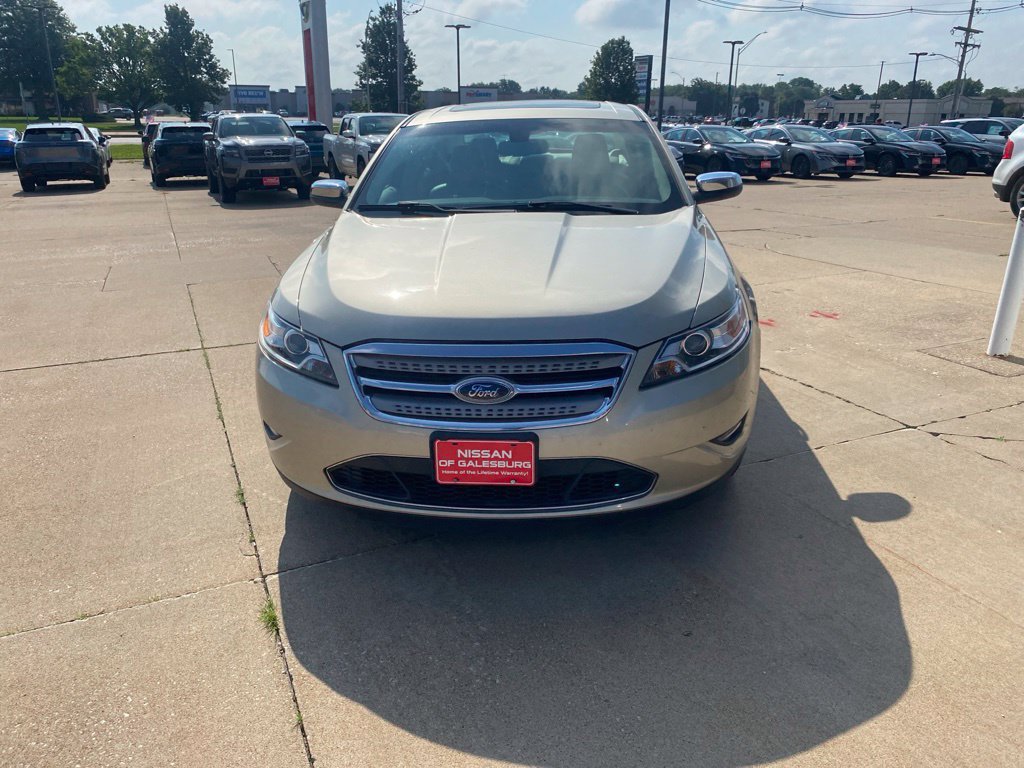 Used 2010 Ford Taurus Limited FWD image 7