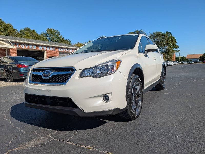Used 2015 Subaru Crosstrek 2.0i Premium AWD/4WD image 2