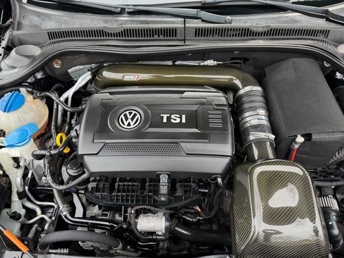 Used 2014 Volkswagen Jetta GLI Autobahn image 17