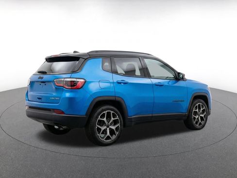 Used 2025 Jeep Compass Limited AWD/4WD image 7