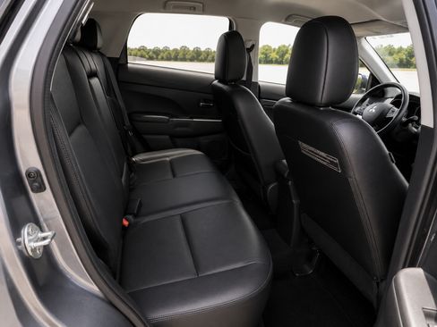 Used 2017 Mitsubishi Outlander Sport SEL FWD image 10
