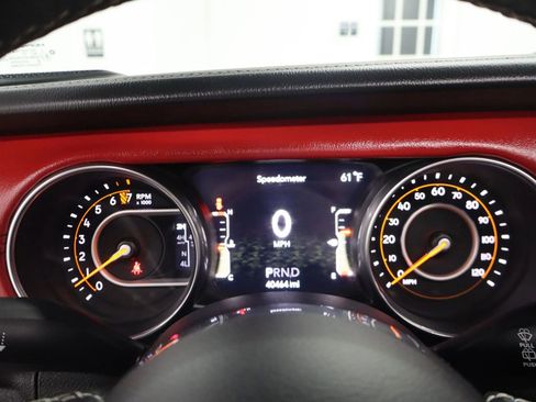 Used 2019 Jeep Wrangler Unlimited Sahara w/ Quick Order Package 24M Moab AWD/4WD image 43