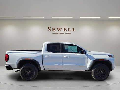 New 2026 GMC Canyon Elevation w/ Convenience Package image 6