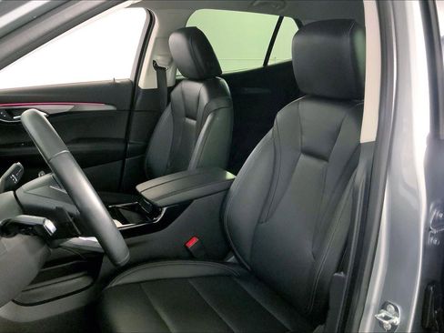 Used 2025 Buick Envision Preferred image 22