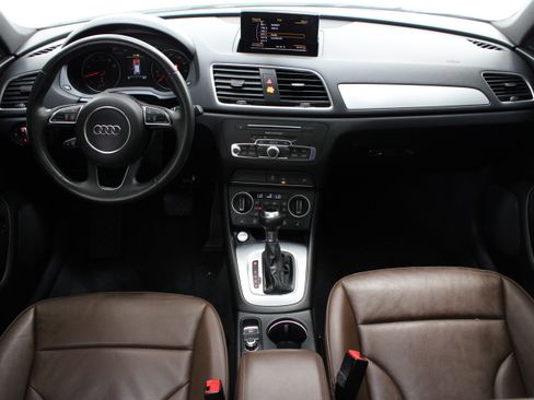 Used 2018 Audi Q3 2.0T Premium FWD image 31