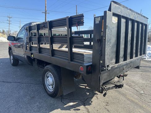 Used 2011 Ford F250 XL image 6