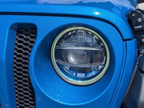 Used 2022 Jeep Wrangler Unlimited Sport AWD/4WD image 2