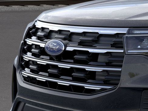 New 2026 Ford Explorer Active image 17