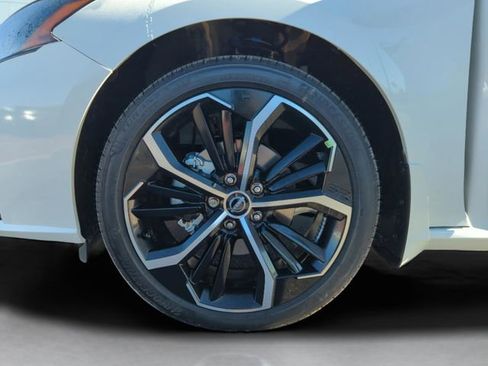 New 2025 Nissan Altima 2.5 SR image 43