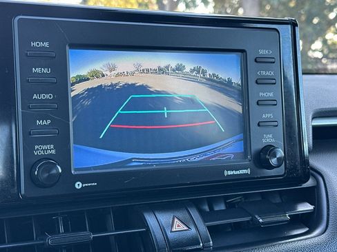 Used 2020 Toyota RAV4 XLE w/ All Weather Liner Package FWD image 27