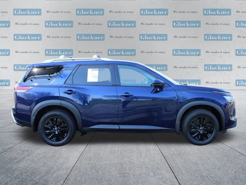 Used 2024 Nissan Pathfinder SL w/ Cargo Package AWD/4WD image 4