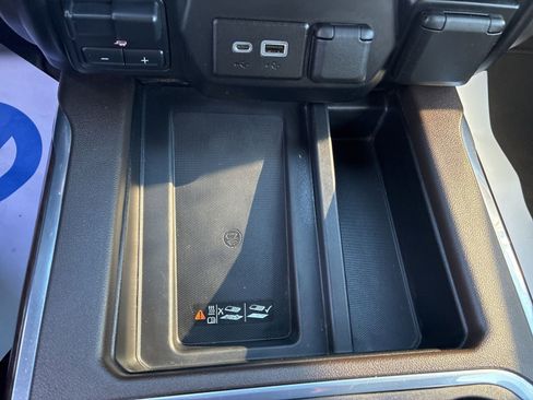 Used 2022 GMC Sierra 1500 SLT w/ SLT Premium Plus Package image 25