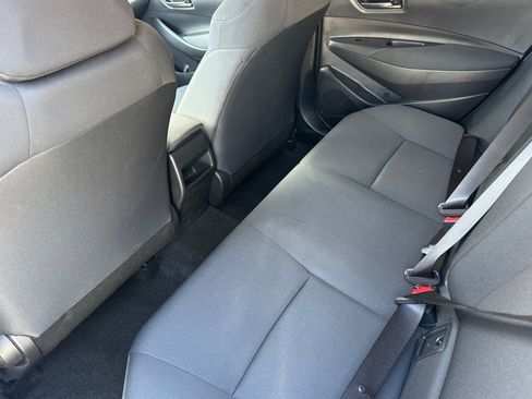 Used 2022 Toyota Corolla LE FWD image 23