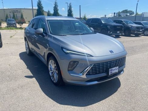 Used 2025 Buick Envision Avenir image 8