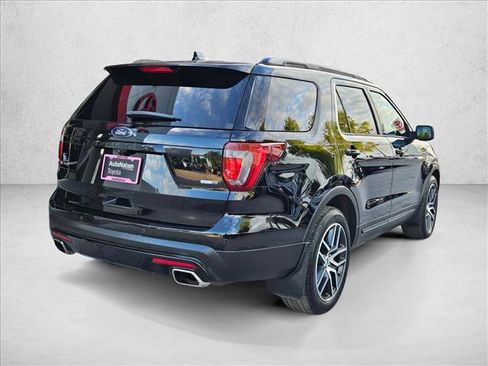 Used 2017 Ford Explorer Sport w/ Equipment Group 401A AWD/4WD image 5