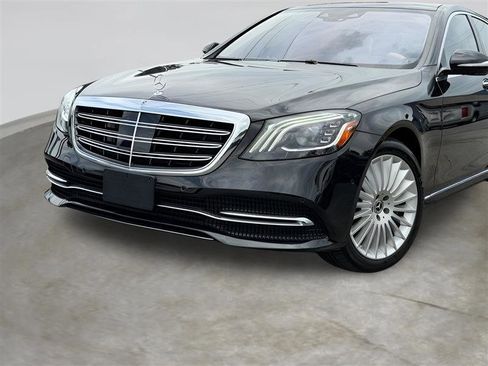 Used 2019 Mercedes-Benz S 560 4MATIC Sedan image 4