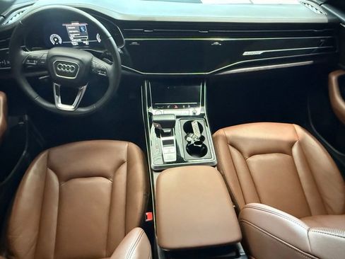 Used 2019 Audi Q8 Prestige w/ Towing Package image 7