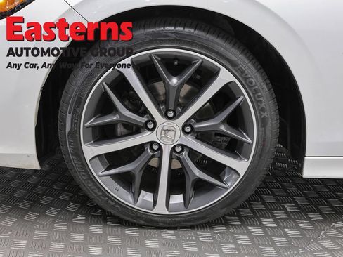 Used 2022 Honda Civic Touring image 32