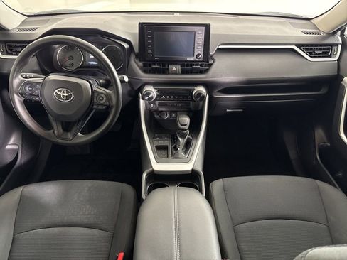 Used 2021 Toyota RAV4 LE FWD image 14