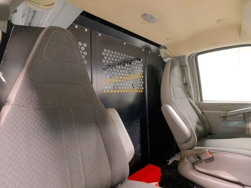 Used 2024 GMC Savana 2500 Work Van w/ Driver Convenience Package image 17