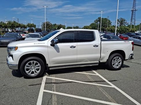 Used 2025 Chevrolet Silverado 1500 LTZ w/ Technology Package AWD/4WD image 8