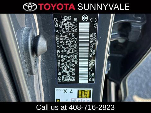 Used 2023 Toyota Corolla LE w/ LE Convenience Package FWD image 30