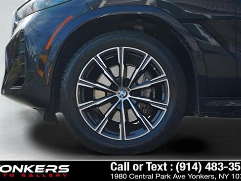 Used 2024 BMW X6 xDrive40i w/ Premium Package image 34