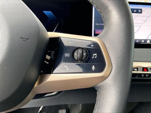 Used 2025 BMW iX xDrive50 image 20