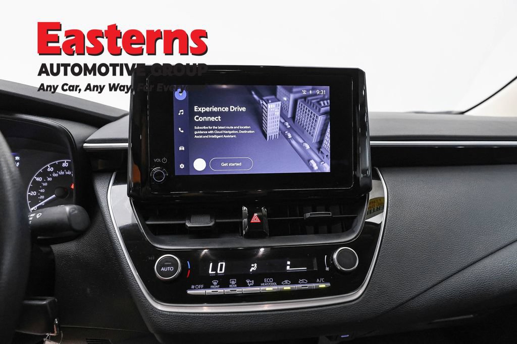 Used 2025 Toyota Corolla LE FWD image 12