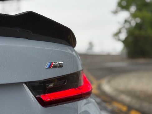 Used 2021 BMW M3 w/ Executive Package RWD image 9
