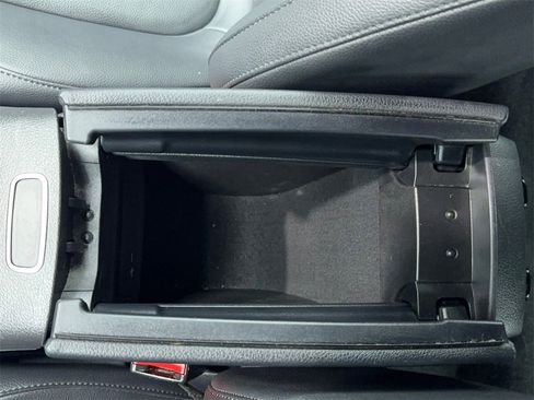 Used 2023 Mercedes-Benz EQB 250+ image 33