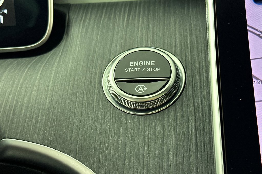 Certified 2024 Mercedes-Benz C 300 Sedan image 28