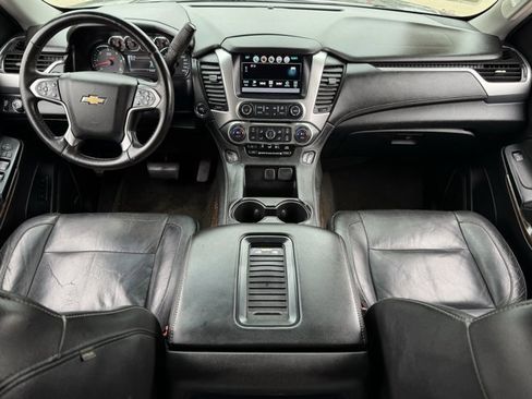 Used 2016 Chevrolet Suburban LT w/ Luxury Package image 11