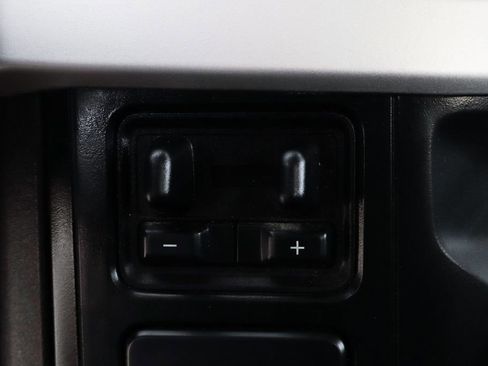 Used 2024 Ford F250 XL w/ XL Chrome Package image 40