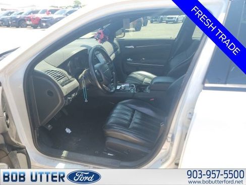 Used 2019 Chrysler 300 S RWD image 5