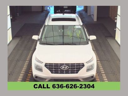 Used 2024 Hyundai Venue SEL