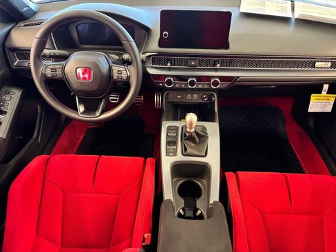 Used 2025 Honda Civic Type R image 11