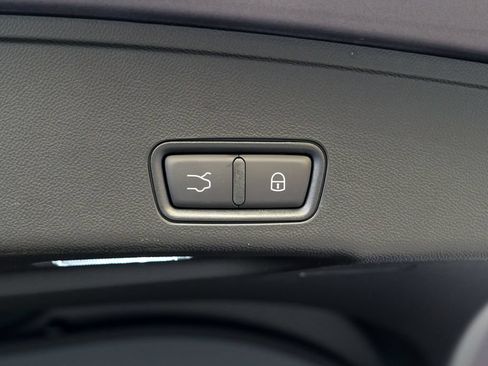 Used 2025 Maserati Grecale GT AWD/4WD image 61