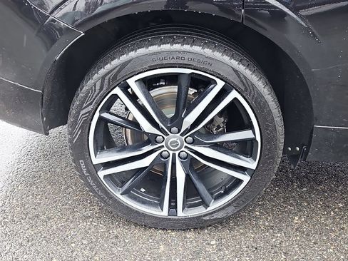 Used 2020 Volvo XC60 T6 R-Design w/ Protection Package Premier AWD/4WD image 9