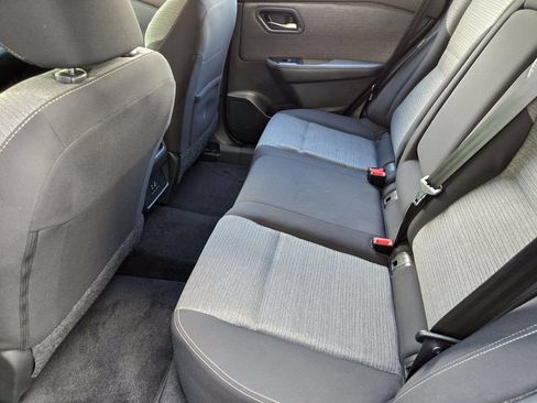 Used 2023 Nissan Rogue SV FWD image 19