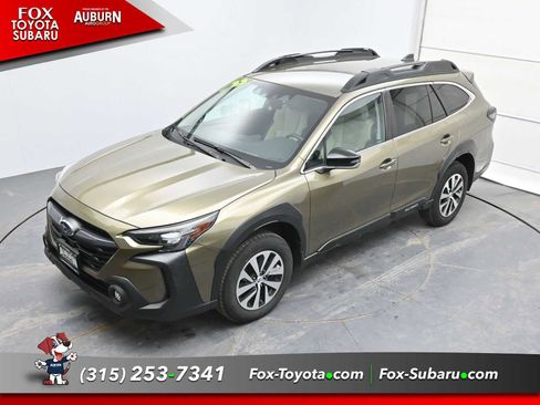 Used 2023 Subaru Outback Premium image 30