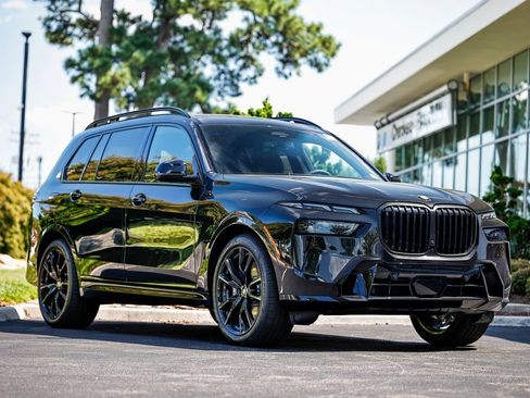 New 2026 BMW X7 xDrive40i w/ M Sport Package image 1